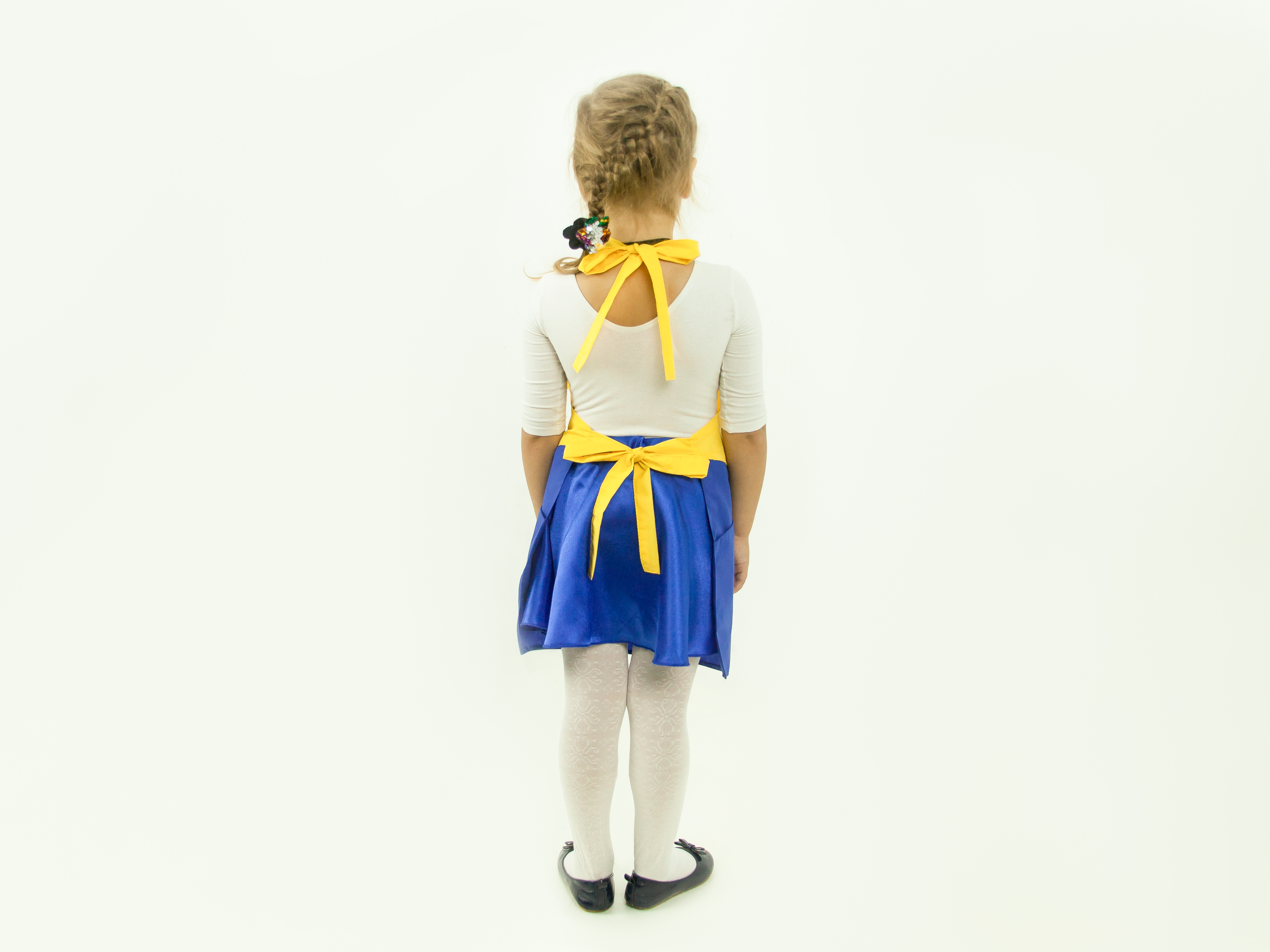 Waiter (apron + bow-tie)