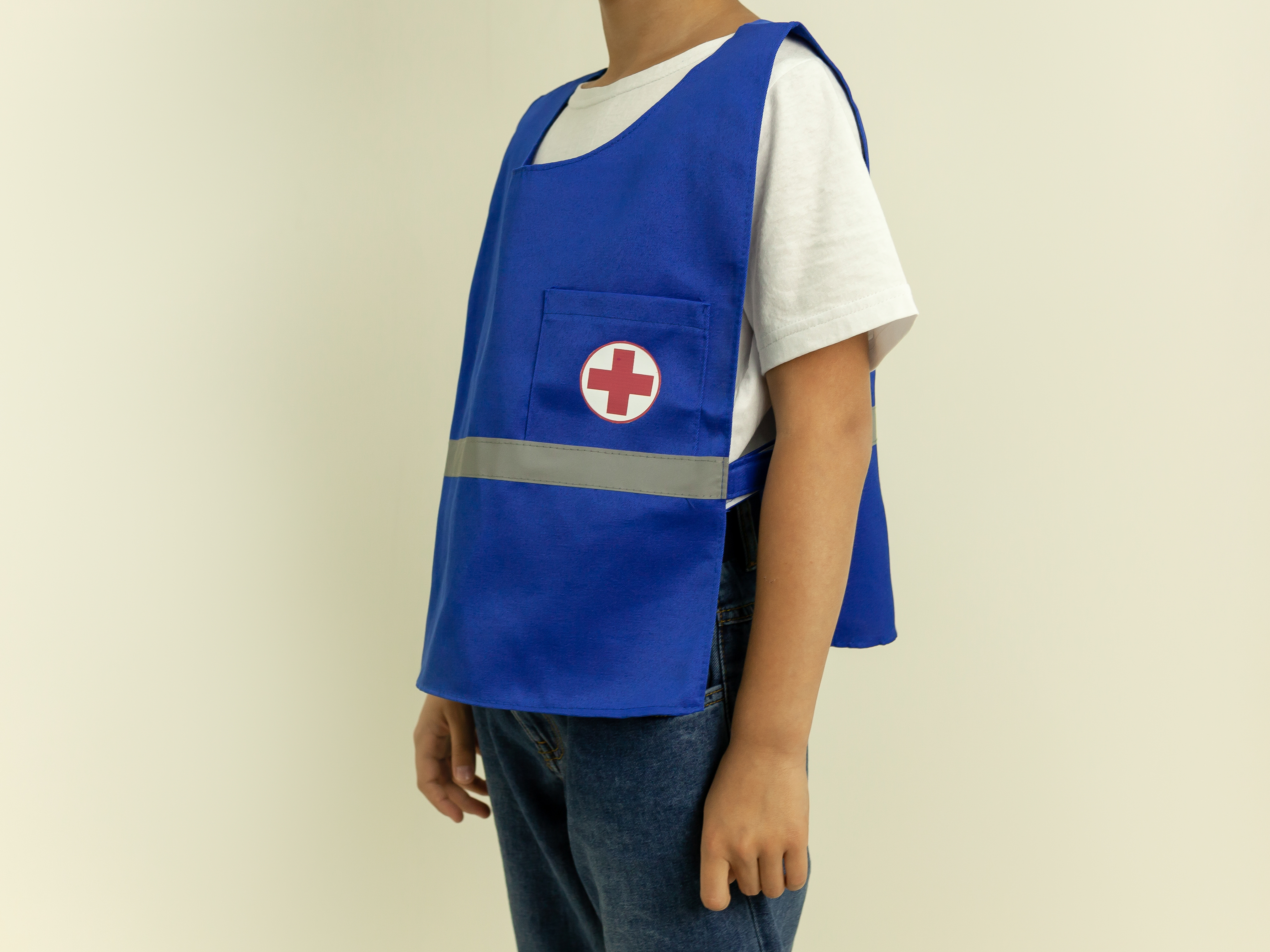 Ambulance driver (tabard + cap)