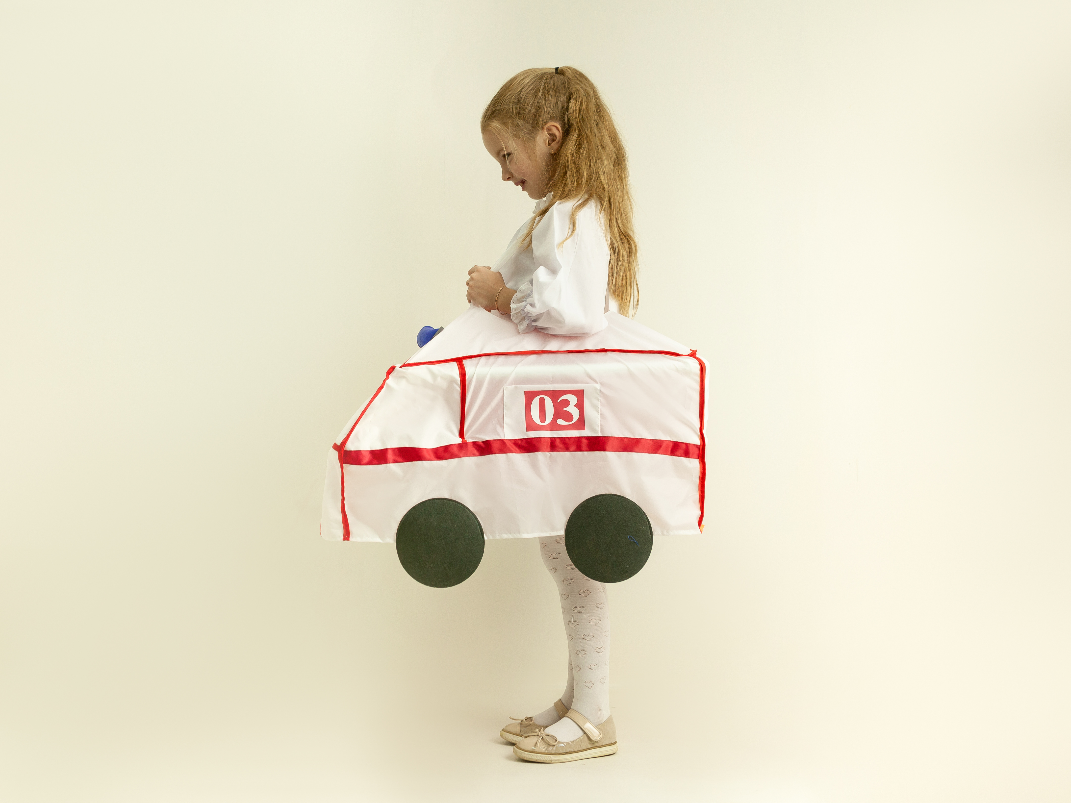 Wireframe car "Ambulance"