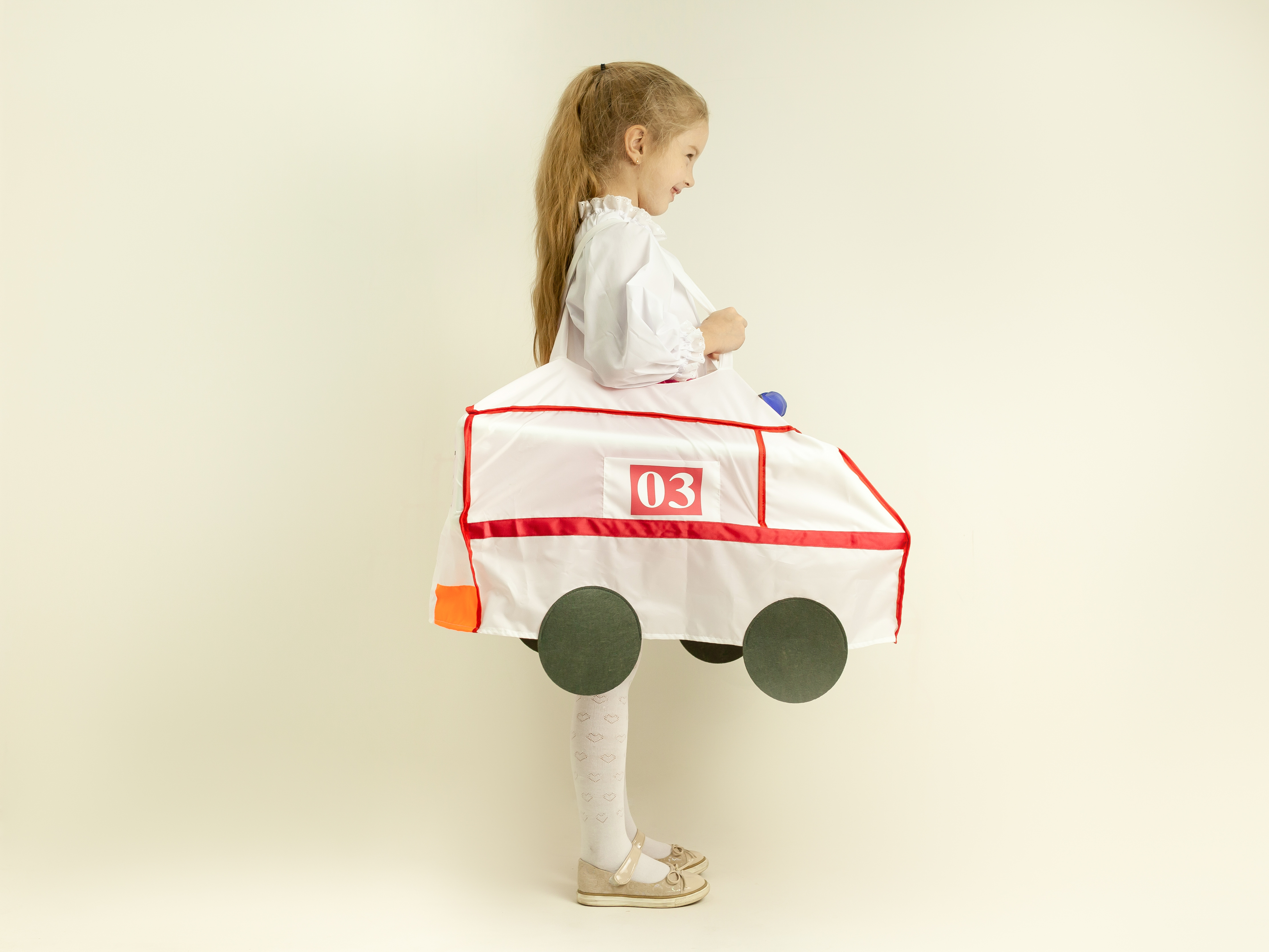 Wireframe car "Ambulance"